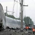 Ruslardan Asılsız İddia: Treni Çeçenler Patlattı