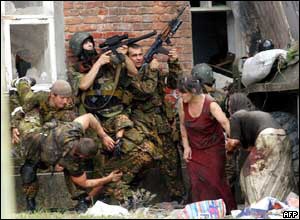 Beslan'da Rus terörü