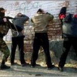 İşbirlikçi Çeçenler Dört Genci Tutukladı